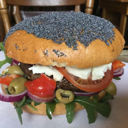 Old's Car & Vermietung Konukevi