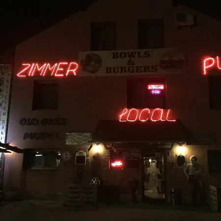 Old's Car & Vermietung Penzion *