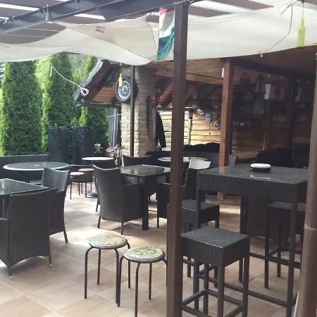 Old's Car & Vermietung Konukevi