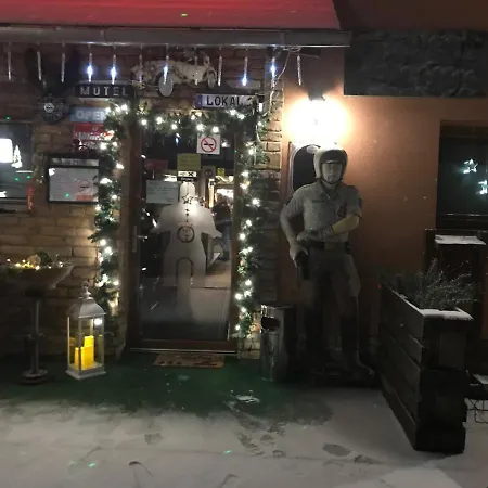 Old's Car & Vermietung Affittacamere *