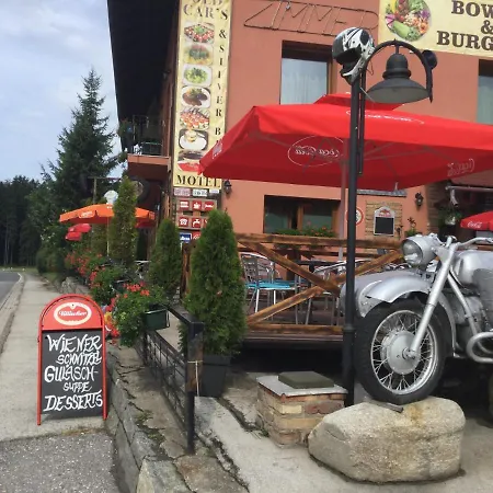 Penzion Old's Car & Vermietung *