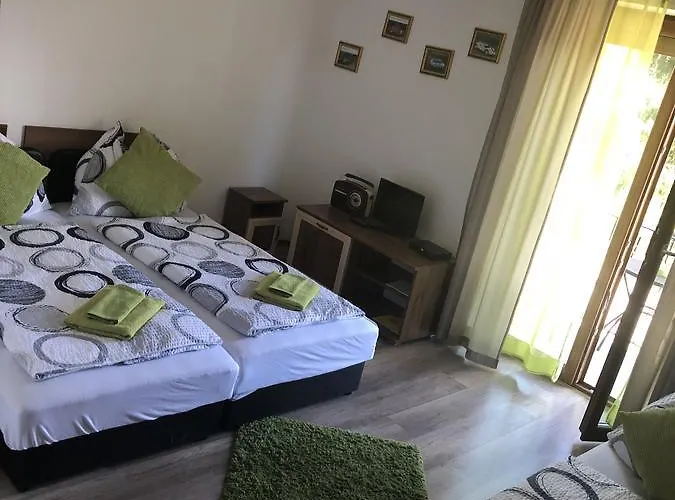 Old's Car & Vermietung Guest house *