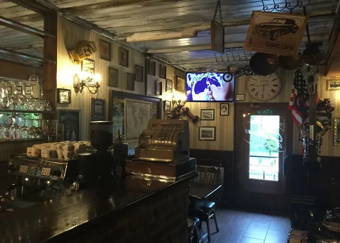 Guest house Old's Car & Vermietung Velden am Woerthersee