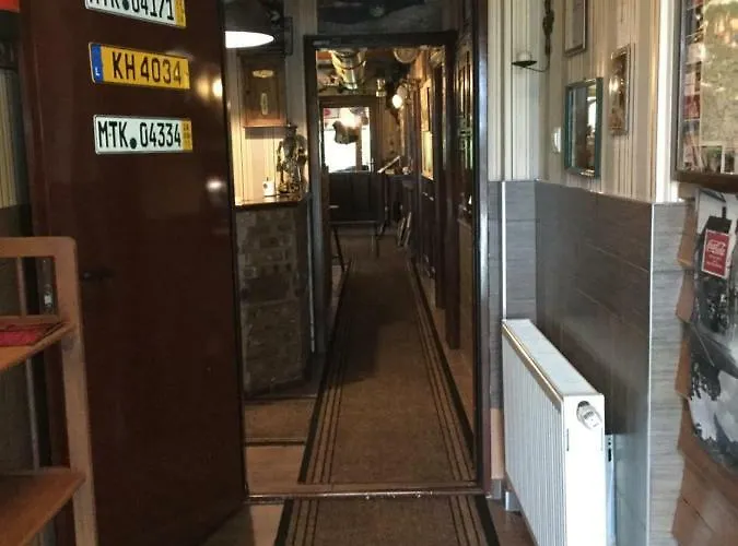 Guest house Old's Car & Vermietung Velden am Woerthersee