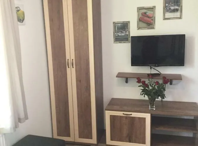 Guest house Old's Car & Vermietung