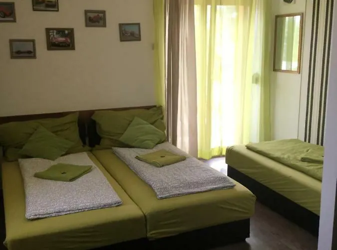 Old's Car & Vermietung Velden am Woerthersee